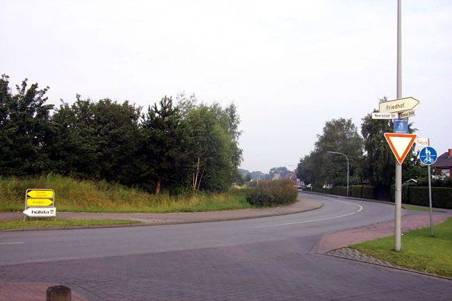Die Weerseloerstrae trifft auf die Vredener Strae