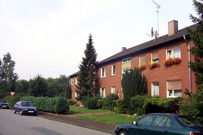 Etwas ltere Mehrfamilien-Huser